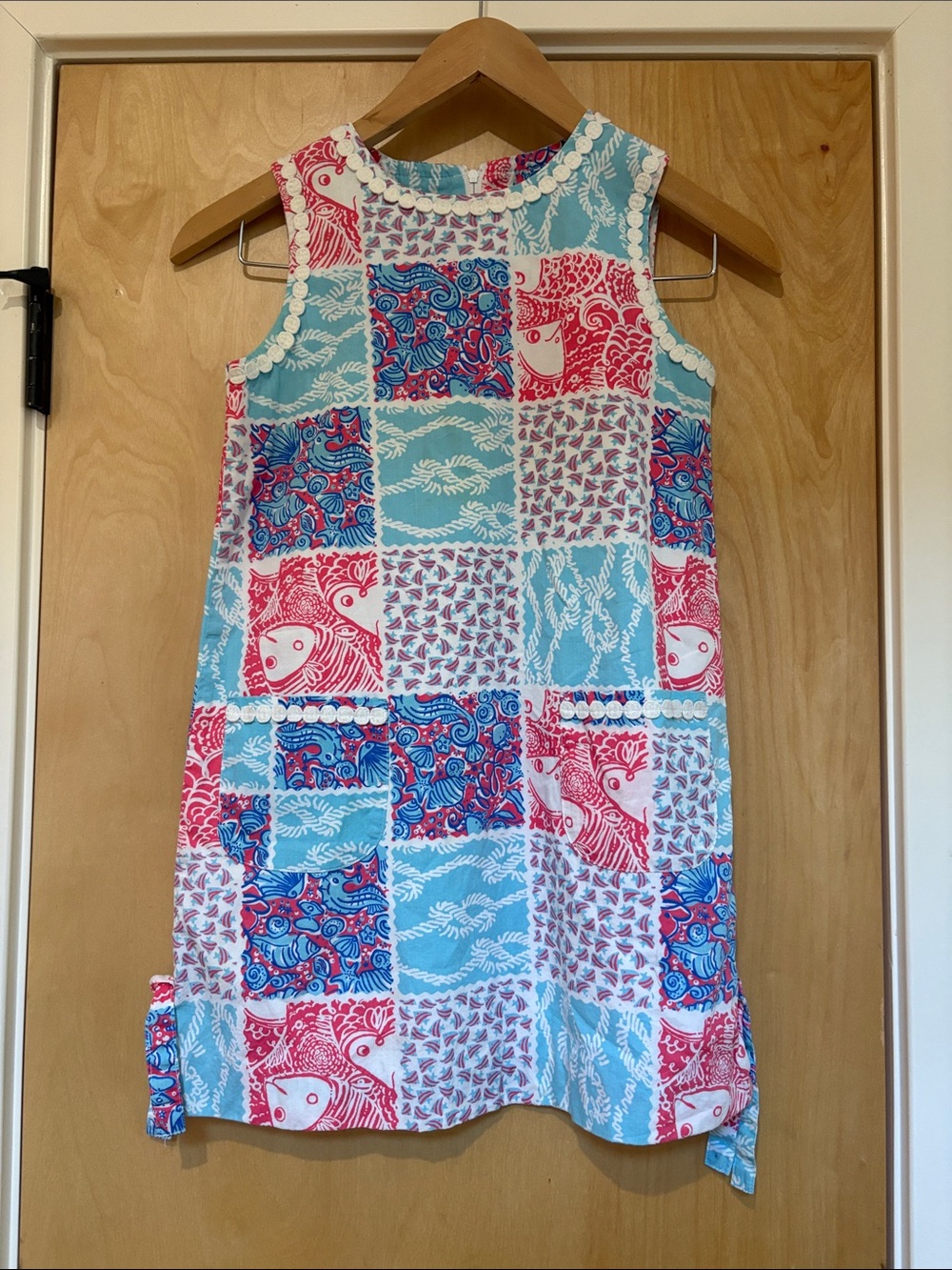 Lily Pulitzer girls beach print dress in GUC sz 10
